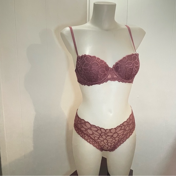 PINK by VS Date Push-up Bra and Panties Set - Picture 1 of 9